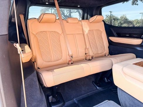 Used 2022 Jeep Grand Wagoneer Series III image 23