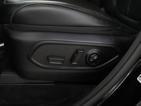 Used 2023 Jeep Grand Cherokee 4WD 4xe w/ Luxury Tech Group II image 28