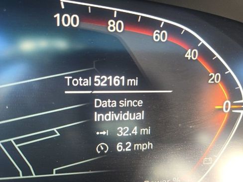 Used 2023 BMW X6 xDrive40i w/ M Sport Package image 9