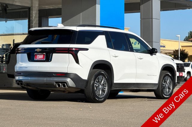 Used 2025 Chevrolet Traverse LT AWD/4WD image 6
