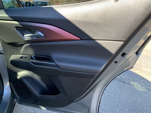 New 2026 Chevrolet Equinox EV RS FWD image 28