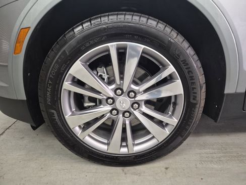 Certified 2025 Cadillac XT5 Premium Luxury image 10