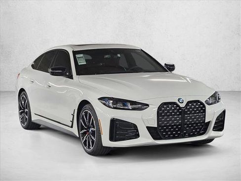 New 2026 BMW 430i w/ M Sport Package RWD image 3