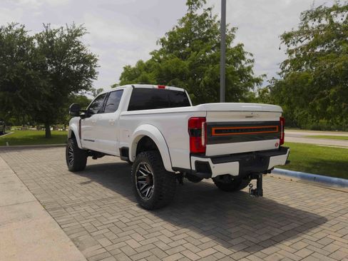 Used 2023 Ford F250 Lariat w/ Lariat Ultimate Package AWD/4WD image 6