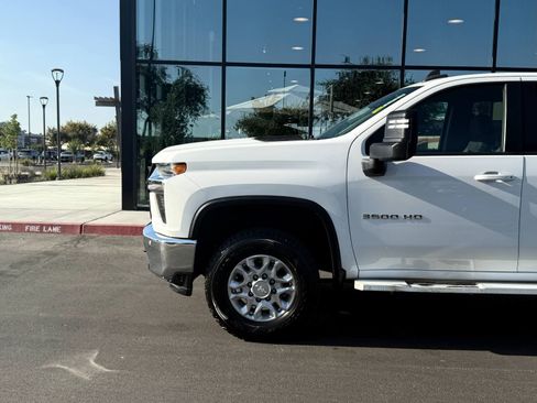Used 2020 Chevrolet Silverado 3500 LT w/ All Star Edition AWD/4WD image 11