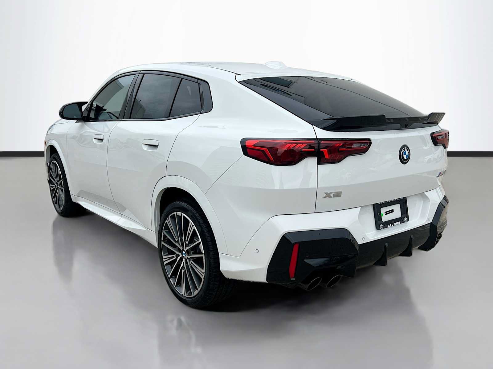 Used 2026 BMW X2 M35i w/ Technology Package AWD/4WD image 32
