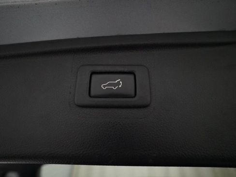 Used 2017 Subaru Outback 2.5i Limited AWD/4WD image 15
