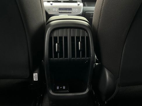 Used 2025 Hyundai Kona SEL image 13