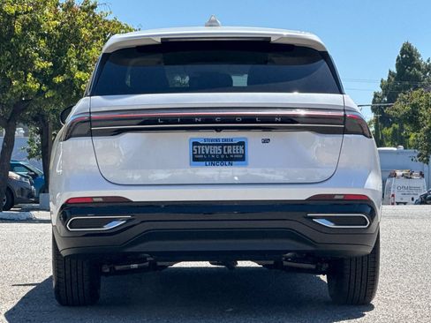 New 2026 Lincoln Nautilus Premier AWD/4WD image 5