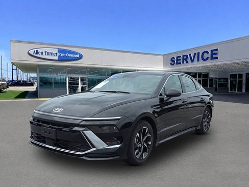 Certified 2024 Hyundai Sonata SEL FWD image 4