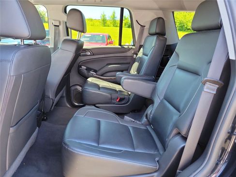 Used 2019 Chevrolet Tahoe LT AWD/4WD image 12