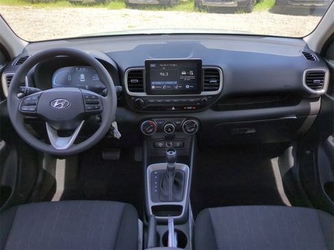 New 2026 Hyundai Venue SE image 15