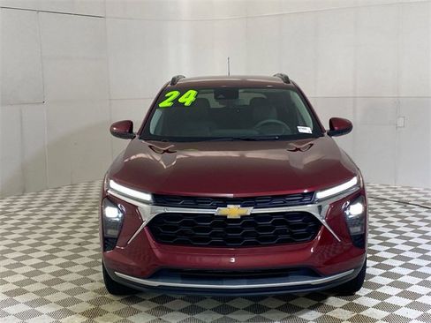 Used 2024 Chevrolet Trax LT image 21
