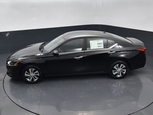 Certified 2025 Nissan Altima 2.5 S image 33