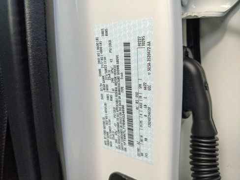 Used 2024 Ford F150 Lightning Platinum image 39