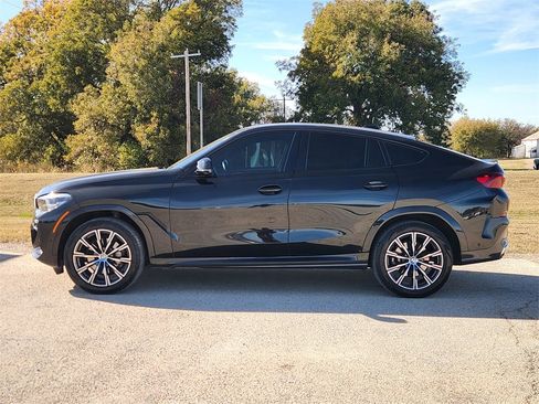 Used 2022 BMW X6 xDrive40i w/ M Sport Package image 4