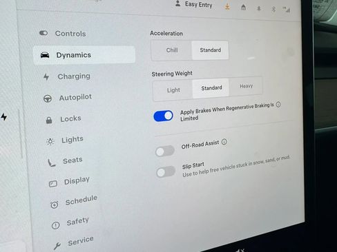 Used 2024 Tesla Model Y Long Range image 27