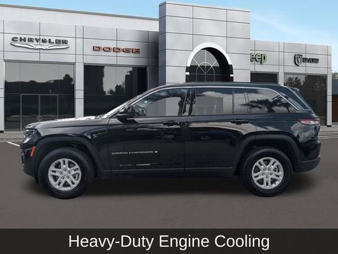 Used 2024 Jeep Grand Cherokee Laredo w/ Luxury Tech Group I image 7