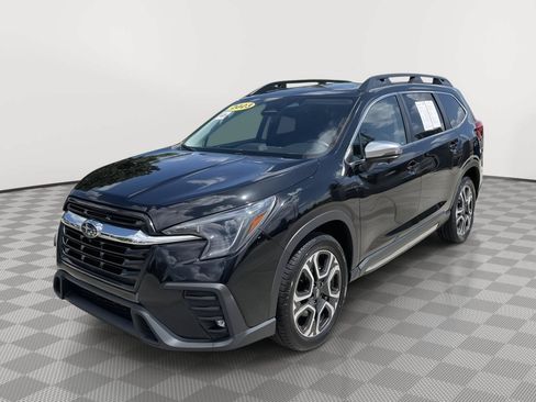 Used 2023 Subaru Ascent Limited w/ Technology Package AWD/4WD image 9
