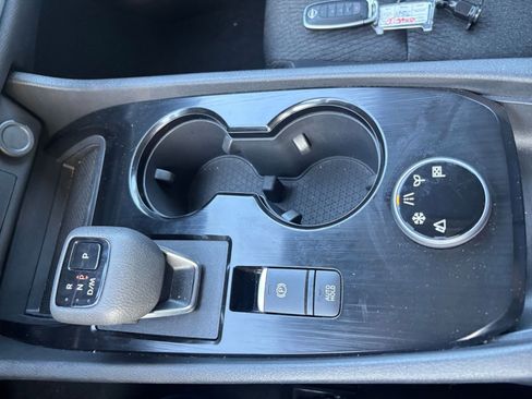 Used 2025 Nissan Rogue SV AWD/4WD image 43