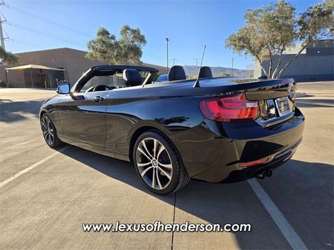 Used 2017 BMW 230i Convertible image 4