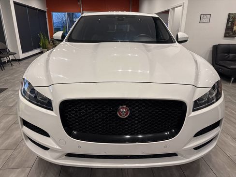 Used 2020 Jaguar F-PACE Premium image 6