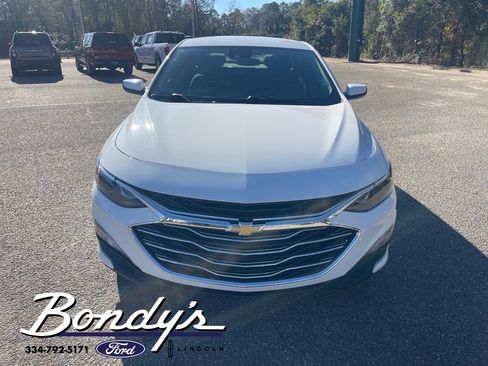 Used 2023 Chevrolet Malibu LT image 3
