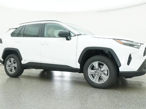 New 2025 Toyota RAV4 LE image 28