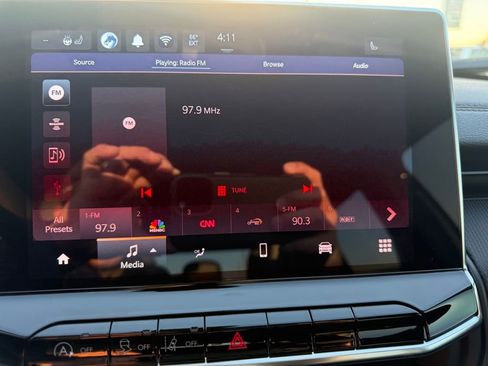 Used 2025 Jeep Compass Latitude w/ Altitude Special Edition image 19