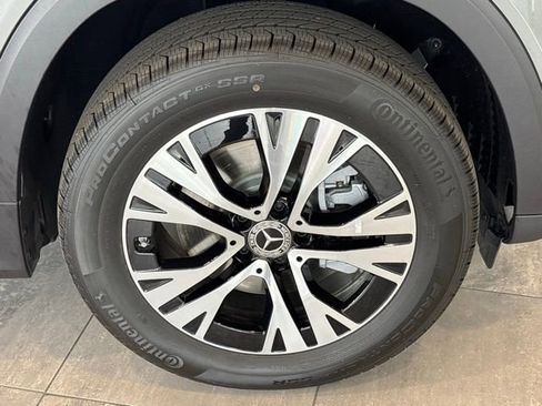 Certified 2026 Mercedes-Benz GLB 250 4MATIC image 31