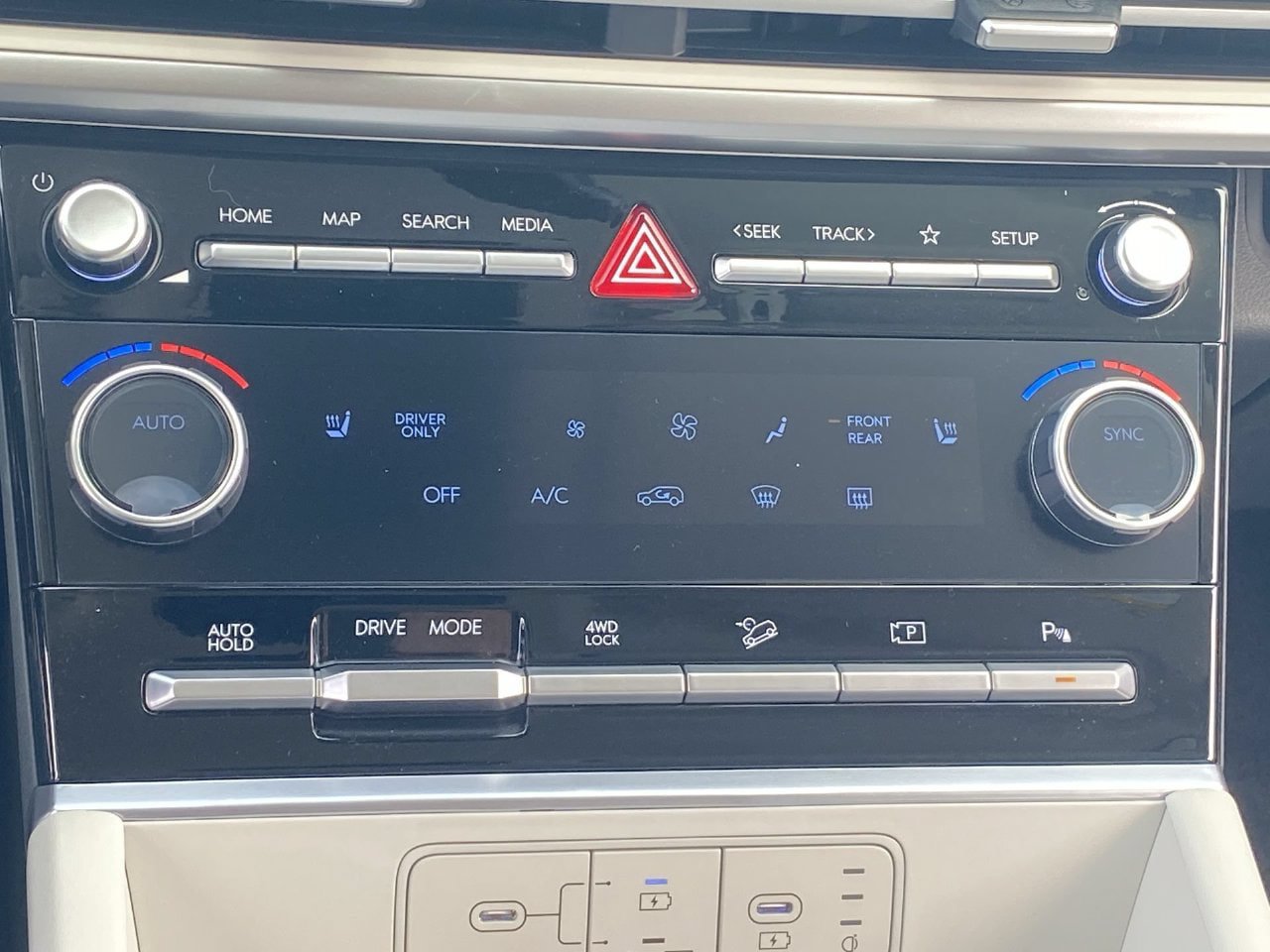 Certified 2026 Hyundai Santa Fe SEL AWD/4WD image 27