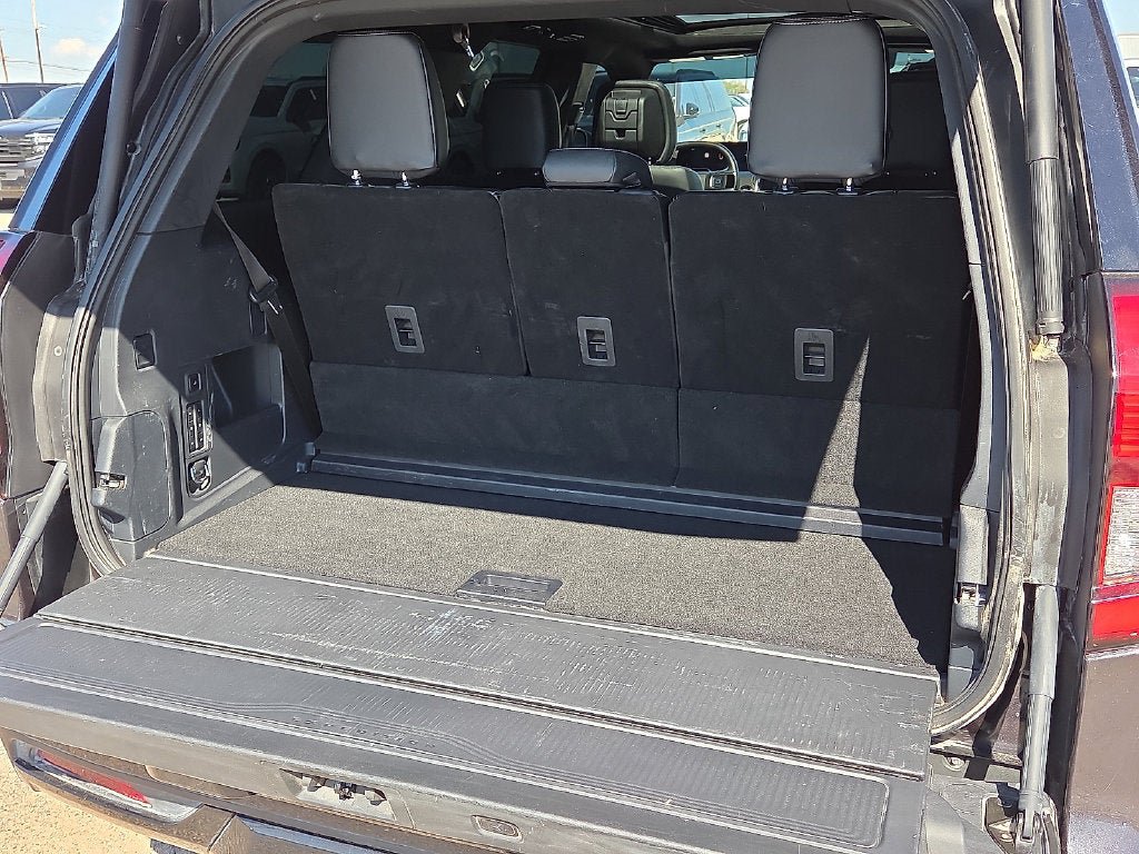 Used 2026 Ford Expedition Platinum w/ Stealth Appearance Package AWD/4WD image 17