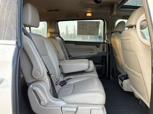 Used 2019 Honda Odyssey Elite image 14