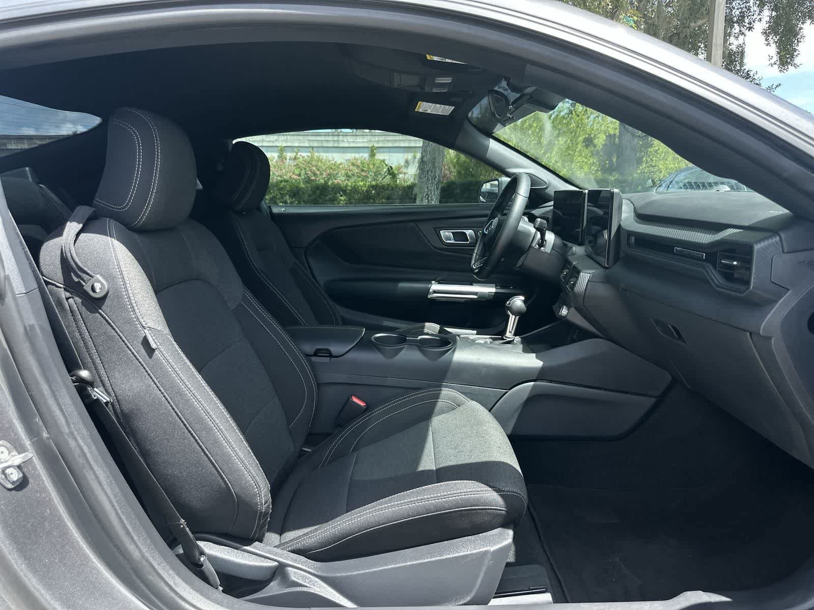 Used 2025 Ford Mustang Coupe RWD image 14