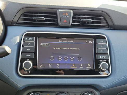 Used 2025 Nissan Versa SV w/ Trunk Package FWD image 11