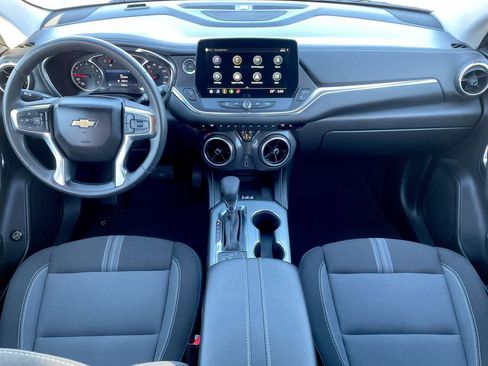 Used 2025 Chevrolet Blazer LT w/ Convenience Package image 22