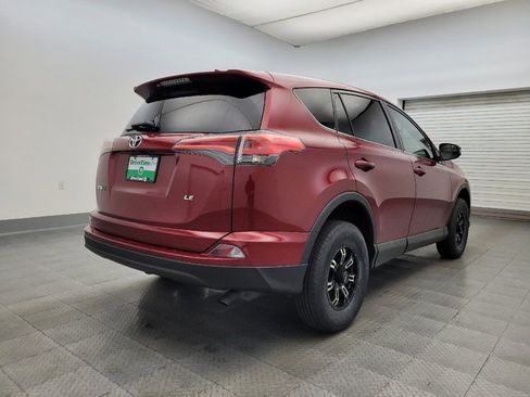 Used 2018 Toyota RAV4 LE image 9