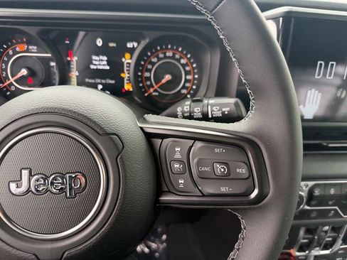 New 2026 Jeep Wrangler Unlimited Rubicon AWD/4WD image 18
