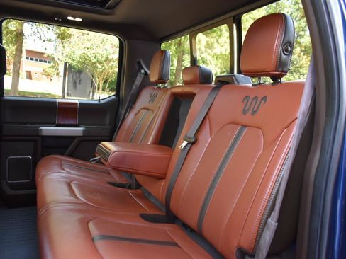 Used 2019 Ford F150 King Ranch w/ Equipment Group 601A Luxury AWD/4WD image 28