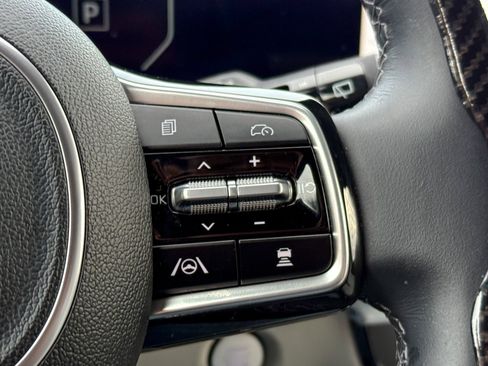 Certified 2025 Kia Sorento SX Prestige image 26