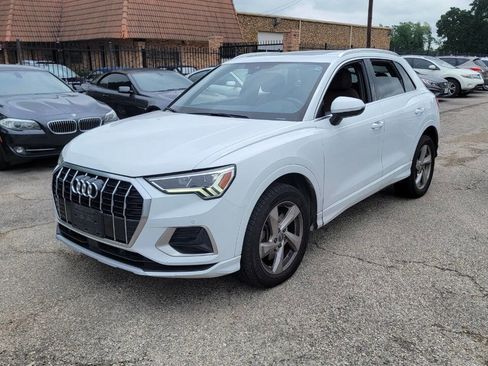 Used 2019 Audi Q3 2.0T Premium Plus w/ Premium Plus Package AWD/4WD image 1