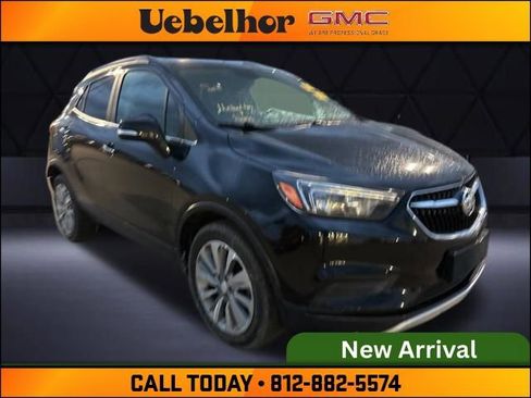 Used 2018 Buick Encore Preferred image 2
