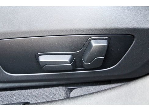 Used 2025 BMW 228i xDrive AWD/4WD image 31