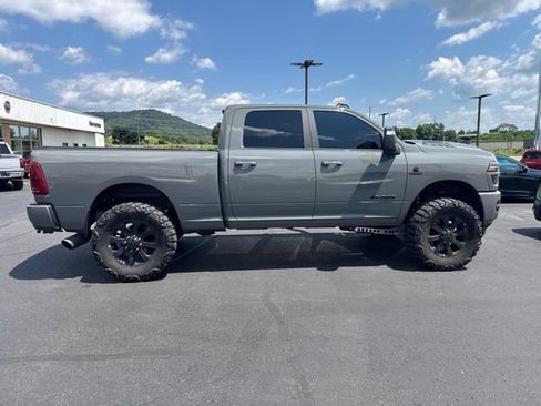 Used 2026 RAM 2500 Laramie w/ Night Edition AWD/4WD image 5
