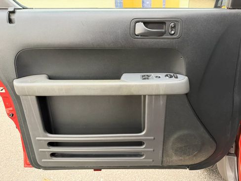 Used 2004 Honda Element EX image 9