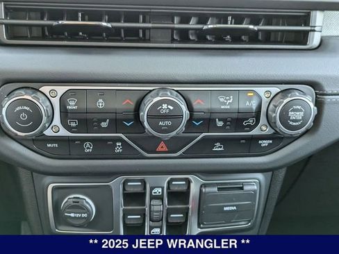 New 2025 Jeep Wrangler Sahara w/ Technology Group image 21