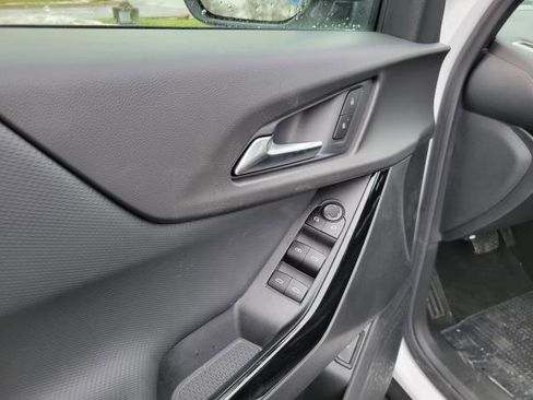 New 2026 Chevrolet Equinox LT w/ Convenience Package II image 7