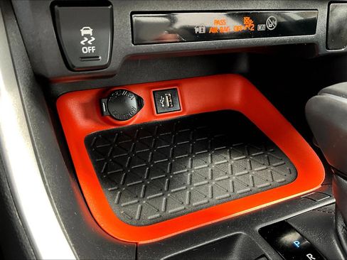 Used 2024 Toyota RAV4 Adventure image 33