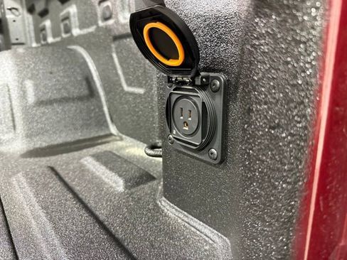 New 2026 GMC Sierra 1500 SLT w/ SLT Premium Package AWD/4WD image 9