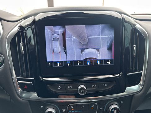 Used 2021 Chevrolet Traverse High Country FWD image 61